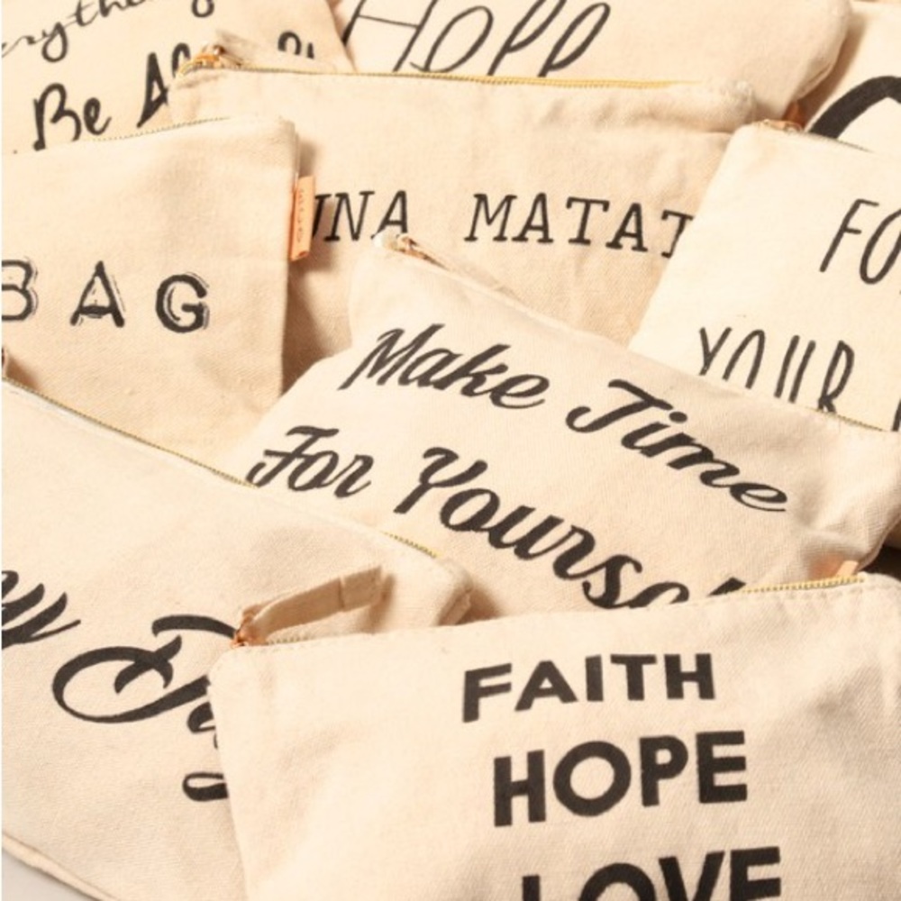 Bundle of 5 Cosmetic Bags - Picture 4 of 5